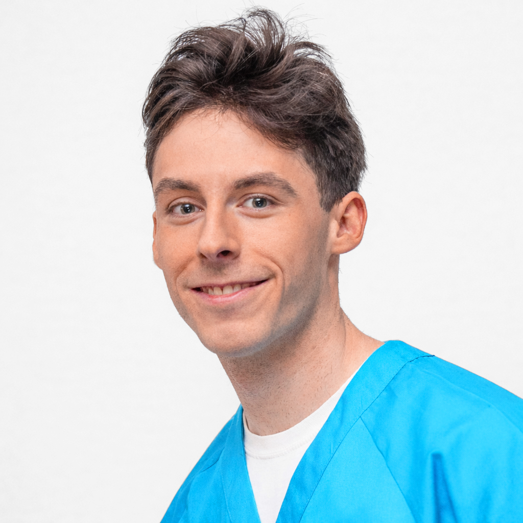 Das Bild zeigt ein Portrait von Noah Helbig